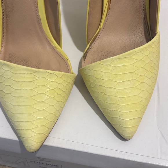 Yellow Pointed-Toe High Heels - Picture 4 of 5